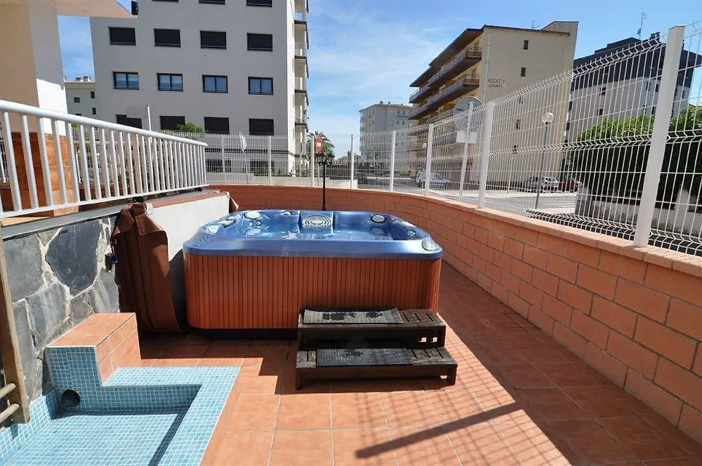 Hotel Montana By Bossh! Hotels Roses Spanje