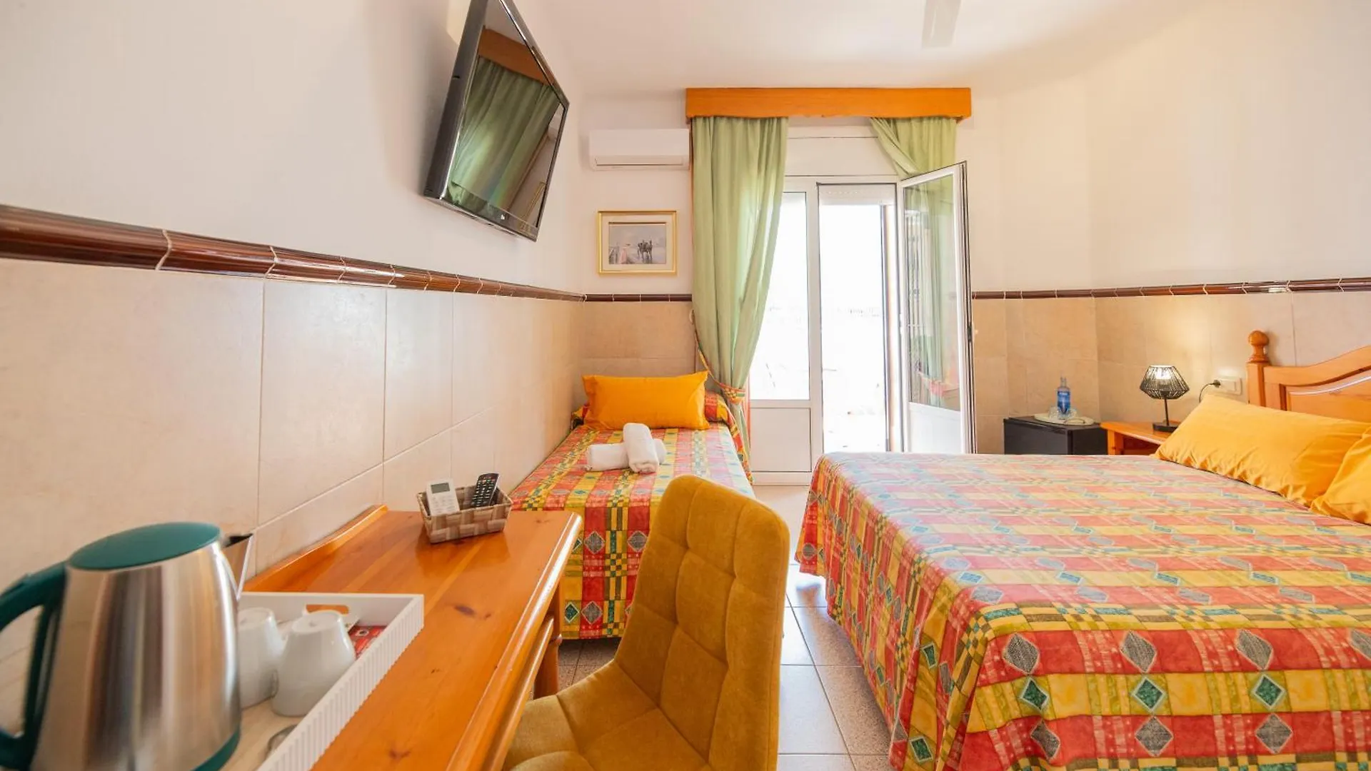 Hotel Montana By Bossh! Hotels Rosas