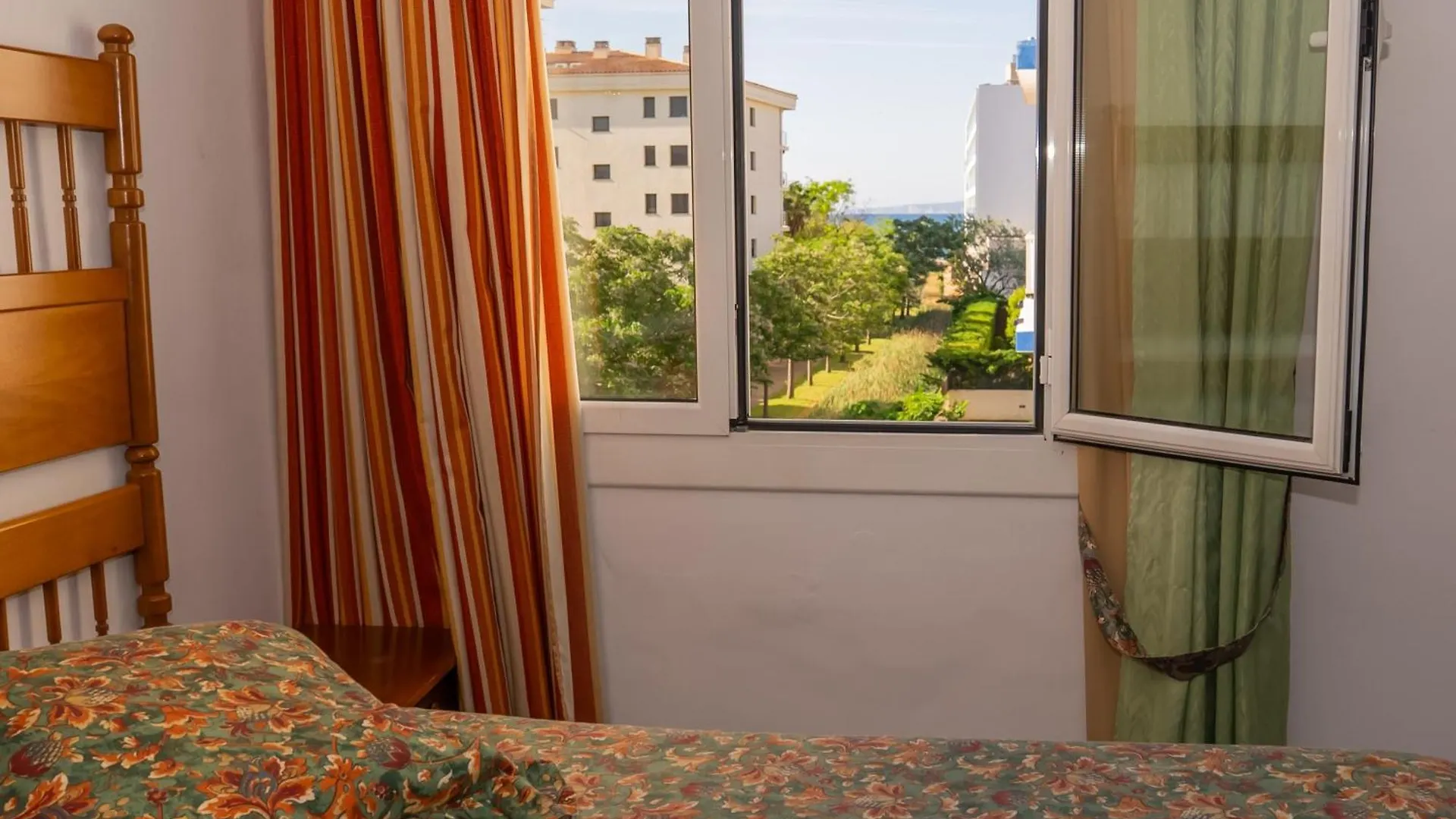Hotel Montana By Bossh! Hotels Rosas